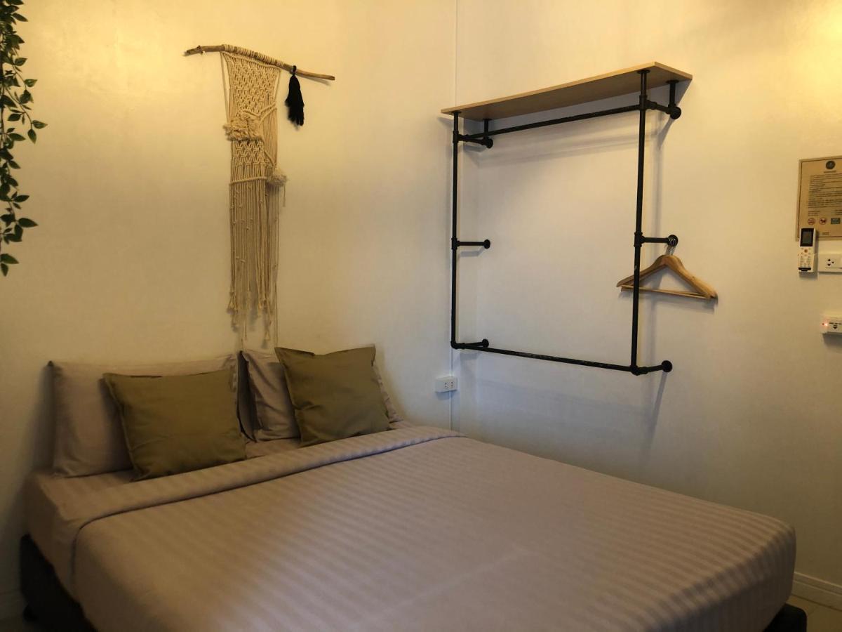 Samed Big Whale Hostel Rayong Exterior foto