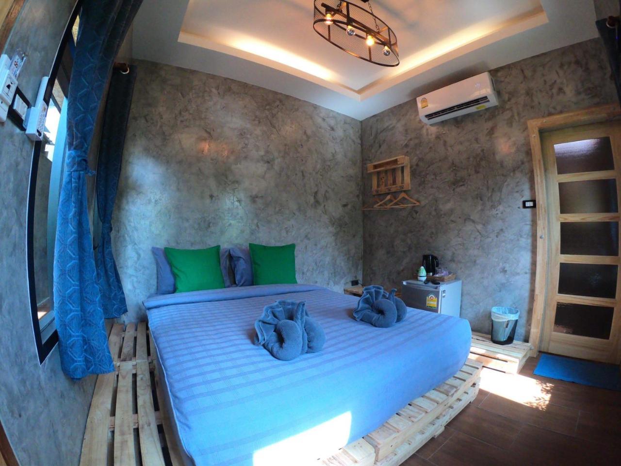 Samed Big Whale Hostel Rayong Exterior foto